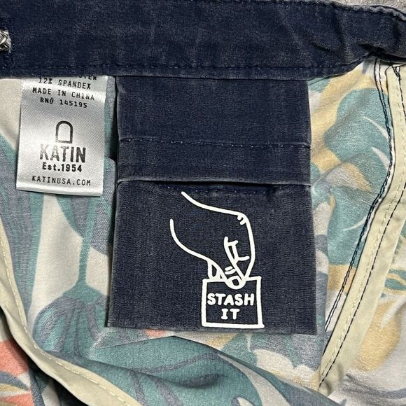 Katin Board Shorts Men's 31 Navy Blue Floral Color Block Pockets Swim Trunks - Picture 17 of 17